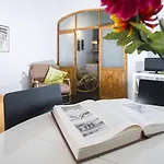 Guesthost - San Lorenzo Charm - Nook Apartment *