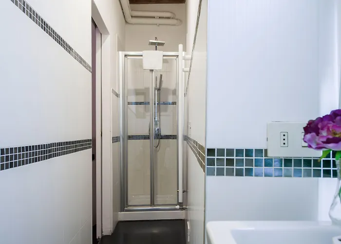 Guesthost - San Lorenzo Charm - Nook Apartment Florenz