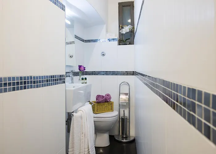 Guesthost - San Lorenzo Charm - Nook Florenz